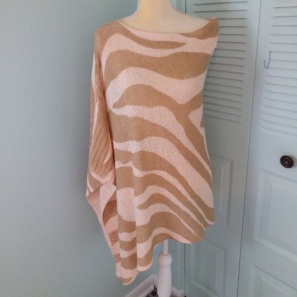 CHICO'S S/M ASYMMETRIC PONCHO SWEATER PALE PINK TAN ZEBRA ANIMAL PRINT STRETCHY